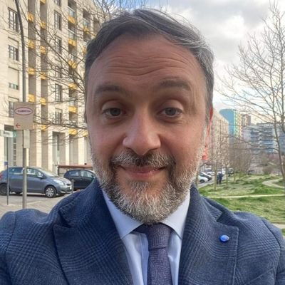 Consigliere regionale della #Basilicata con Orgoglio Lucano con Vito Bardi Presidente.
@italiaviva - @reneweurope