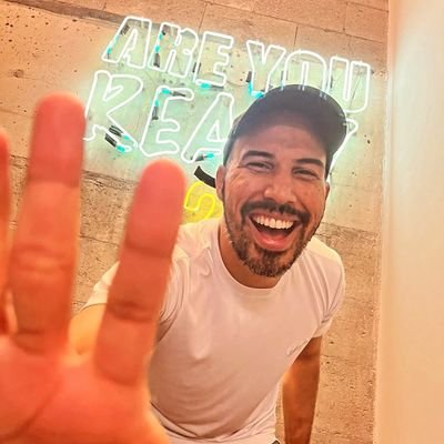 tiagoli's profile picture. Critical. Nerd. Yogi. Youtuber. Time -Traveler. Just kidding, I´m not a youtuber.