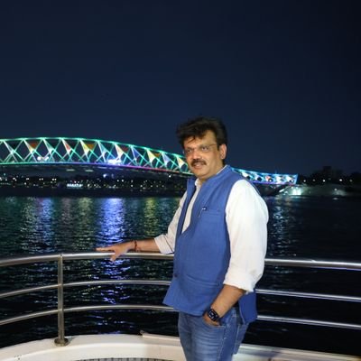 Editor In Chief @Zee24Kalak, Leading Gujarati News Channel of Zee Media, Past @abpasmitatv, @SaharaSamayNEWS, #PersonalViews & RT's ≠ Endorsement.