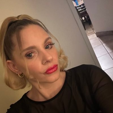 RamjitBianca's profile picture. I am a single mother of 2 animal lover and proud patriot 🇺🇸💕