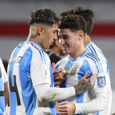 Vjulienzolover's profile picture. vivo y muero x la selección