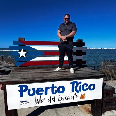I root for the Boston Redsox, Aguilas Cibaeñas 🦅, and whatever team I bet on. Un Dominicano nacido en Bayamon. #Normalito #VamoAlMambo #JohnCenaYyoTambien