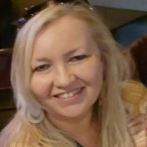 melluv27's profile picture. 