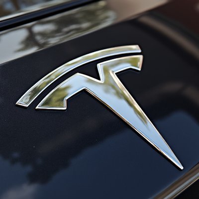 Onlytesla777's profile picture. Finance Professional
Sold a small building to invest in Tesla in 2021
(2021년 Tesla투자 위해 꼬마빌딩 매각)
Follow me, and I'll follow back
맞팔 유효