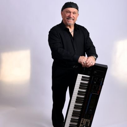 AdeleandHarmony's profile picture. ADELE & HARMONY BAND