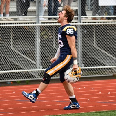 STUDENT Athlete • @CSSSaintsFB • 6’2”• 210 lbs • TE • #LiveTheStandard ⚜️🏈