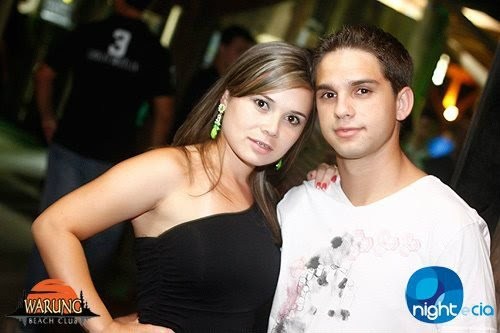 Se a vida estiver muito amarga, dá uma rebolada.
Às vezes o açúcar tá no fundo...... hehehe