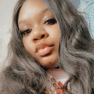 1913 🔺 . angel mom 🕊️ . rediscovering ME. ✨ CAP s. CANC m. LEO r. 🪬