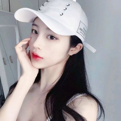 mmmmmaaaaaz's profile picture. 