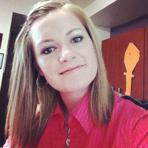 Rieester's profile picture. Just a girl trying to find her place in this world.