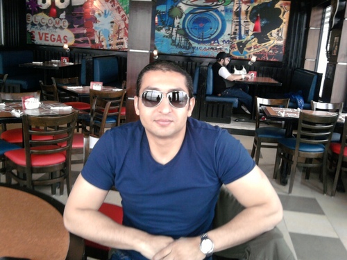 Yahia_Ahmed's profile picture. Project manager interested in technologies, politics, sports and people communication