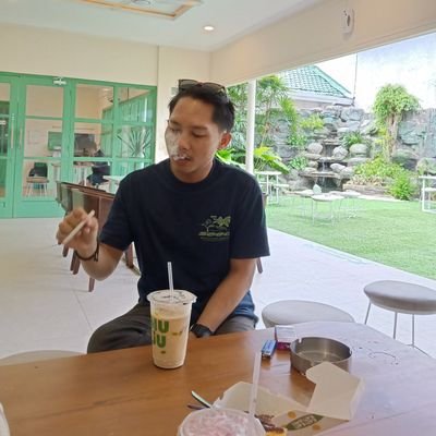 rumputmertua's profile picture. ;