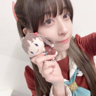 sanyeruixi's profile picture. 喜歡聰明的人。