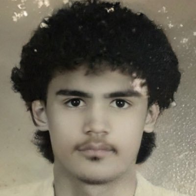 'எது வந்தாலும் பாத்துக்கலாம்!' என்று நிற்பது துணிவு. 'வர்றதுக்கு முன்னாடி பண்ண வேண்டியது என்ன?' என்று செயல்படுவது திட்டமிடல். இரண்டும் கொண்டதே தலைமைத்துவம்!
