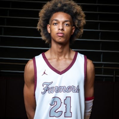 6’4 SG▫️GPA 3.8▫️2026▫️23-24 1st Team All District▫️22-23 District Champs /2nd Team All District▫️2x 1st Team All Academic