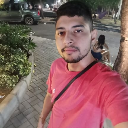 chicodelite's profile picture. TIK TOK 

@chicodelite 
síganme para en vivo