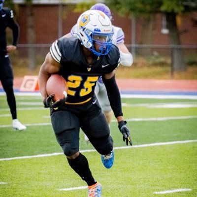 Slot wr/rb 4.3 40 yard dash 4.0 gpa 11x All-American Track, all American selection wr now a Rb @MUCrusadersFB phone: 302-419-3639 Gmail: kidkwame63@gmail.com