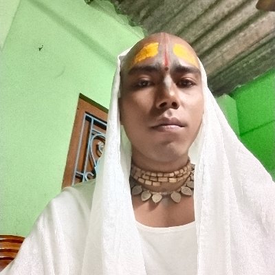 barmana33693's profile picture. 