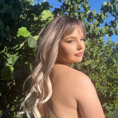 InsaneSairene's profile picture. You’re only paying attention to...wait, 
stop me right there.