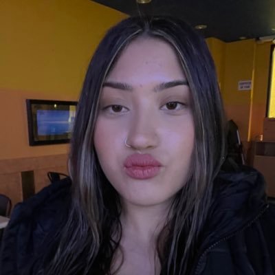 r3nataaaaa's profile picture. 