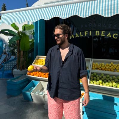 BardiyaBehtarin's profile picture. 