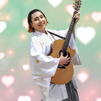 中央線沿いに生息、明るく元気に楽しくかやいい官能系SSW🍜
だだちゃんって呼んでね🎉
1兆5000億29歳🍊
アコギにしがみついて歌います🎸
創作したウタをつぶやいてます
プールサイドは歩く派🏃
主催→ @DADAFES
居酒屋、山、学校等どこでもライブ可🍙
将棋初段🎲殴らせ屋🥊野うさぎ短歌会会員