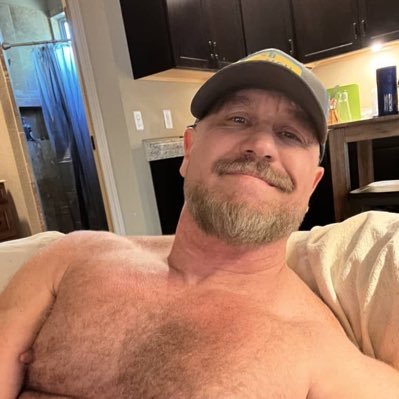I'm 56years old legit sugar daddy looking for loyal and trustworthy sugar baby that I can spoil with my wealth and money 💴 NO SCAMS PLEASE
