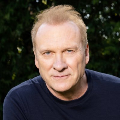 Actor, director, producer. Ex-player of the beautiful game.