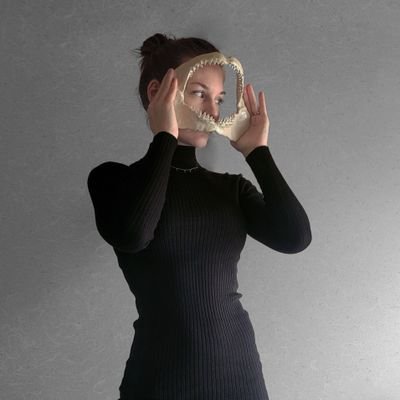 hanna_hawaii_'s profile picture. I make things with a pop surreal vibe. ポップシュールな作品を作っています🌺🦈  (🚫 NO nft!! )