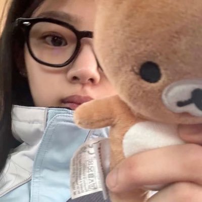 𝑐𝑒𝑐𝑖𝑙𝑒 𝘩𝑒𝑎𝑟𝑡𝑤𝑜𝑜𝑑.