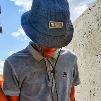 grootman -16 i bujwa lakhina..
Hubbly smoker 💨📍📍