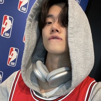 E4zypizzy's profile picture. if u see me flooding your newsfeed, pls turn off my reposts. TY!