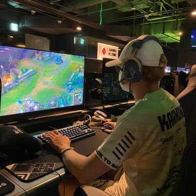 barder60's profile picture. Kcorp ⭐⭐⭐⭐⭐- 28 - dev