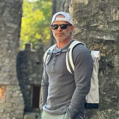 Friend, Mentor, Advisor, Investor for Media, Sports & Entertainment Marketing, Data and Digital. Husband, dad to 4 kids. Baylor diehard. Sic 'em.