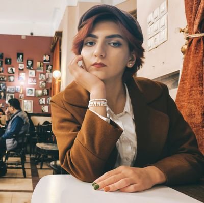 annenotshierly's profile picture. عاطفه شرلی هستم!
اینجا راجع به هرچی که مورد علاقه م باشه صحبت میکنم :))🍃✨️