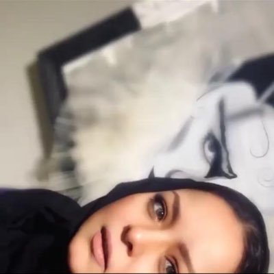 سألفت انتباهكَ غالباً… مقدمة و محاورة و #معلق_صوتي اقدم #بودكاست_نهاوند و #على_فنجان_قهوة تحت مظلة #ساندوتش_ورقي.. عفويه وانتقائيه ساعية لصناعة الاثر الطيب.