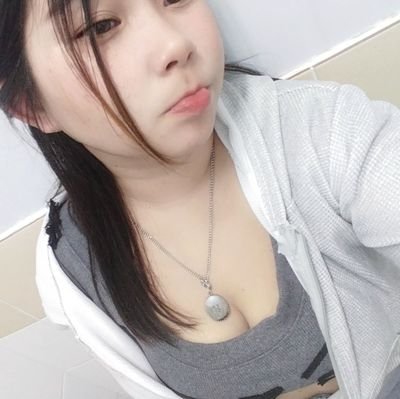 ChomnokWar33734's profile picture. 