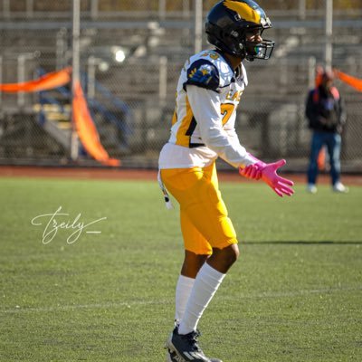 28_issuez's profile picture. Eagle academy of seq safety/DB 6’0 160lbs class 26’