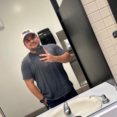 carvaj39012's profile picture. 