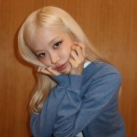 Rosié (@stroseberi) 's Twitter Profile