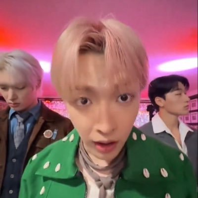 skztinyluv's profile picture. multistan (skz/ateez 🔛🔝) ༝༚༝༚ | 22 ⊹₊ ⋆ | indiana ♡