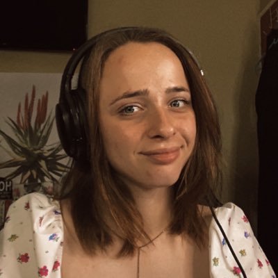 she/her ✨ • 🇿🇦 content creator • @twitch affiliate 🎮 • bookworm ❤ • @MakeAWishIntl global ambassador 🌿 • ✉️ nikkiiza.creator@gmail.com