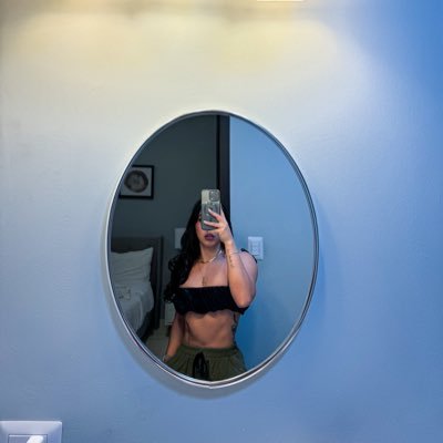 elizabenitezl's profile picture. Hi.