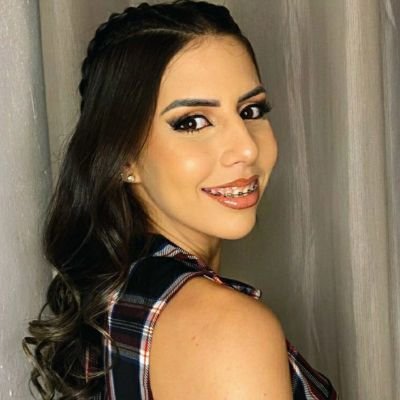 _TayaneAlves's profile picture. Atriz, cantora, compositora e mentirosa.
Desconhecida não só no Brasil, como na Europa também. Instagram: @_tayanealves