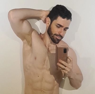 fotógrafo&maquiador 📷💄
Clark Kent de bolso 🦸♂️
biscoiteiro por hobby 🍪
33 anos 🙆
litoral de São Paulo 🇧🇷