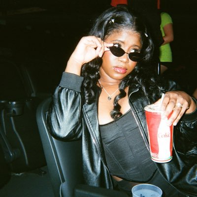 I'm the definition of chaotic $AzhiaRenee3 insta: renee_3314