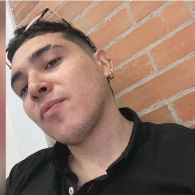 Productor de invitados del canal internacional de noticias @NTN24//
PGM. La Tarde š- @Idaniachirinos
Periodista- Universidad Central de Colombia
š»š°ā³š„š š