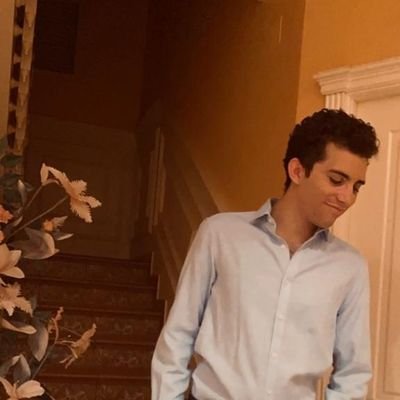 Estudiante de Ingeniería Informática en la UCLM. Apasionado de la tecnología, los idiomas y la economía.