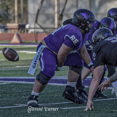 6’2 300lbs | CENTER @reiverfootball | 925 squat, 600 front squat, 425 bench | 5612998049 | FL🌴📍| #JUCOPRODUCT ||