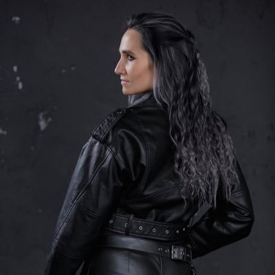 she/her | 35 yo | rus/eng | 🏴☠️🖤 Performer 🔥 Fire Maker 🧨💣 | OFMD | Warmth | Good Food | Orgasms